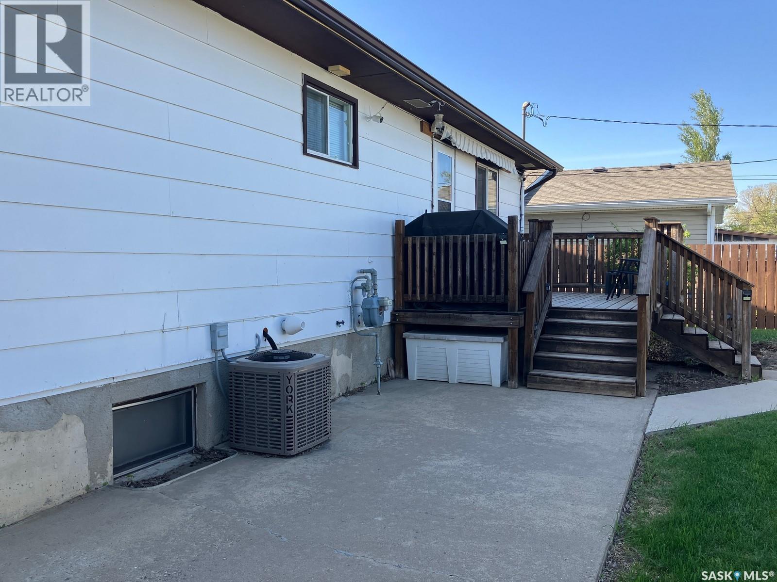 1103 3Rd Street W, Nipawin, SK - Outdoor With Deck Patio Veranda With Exterior