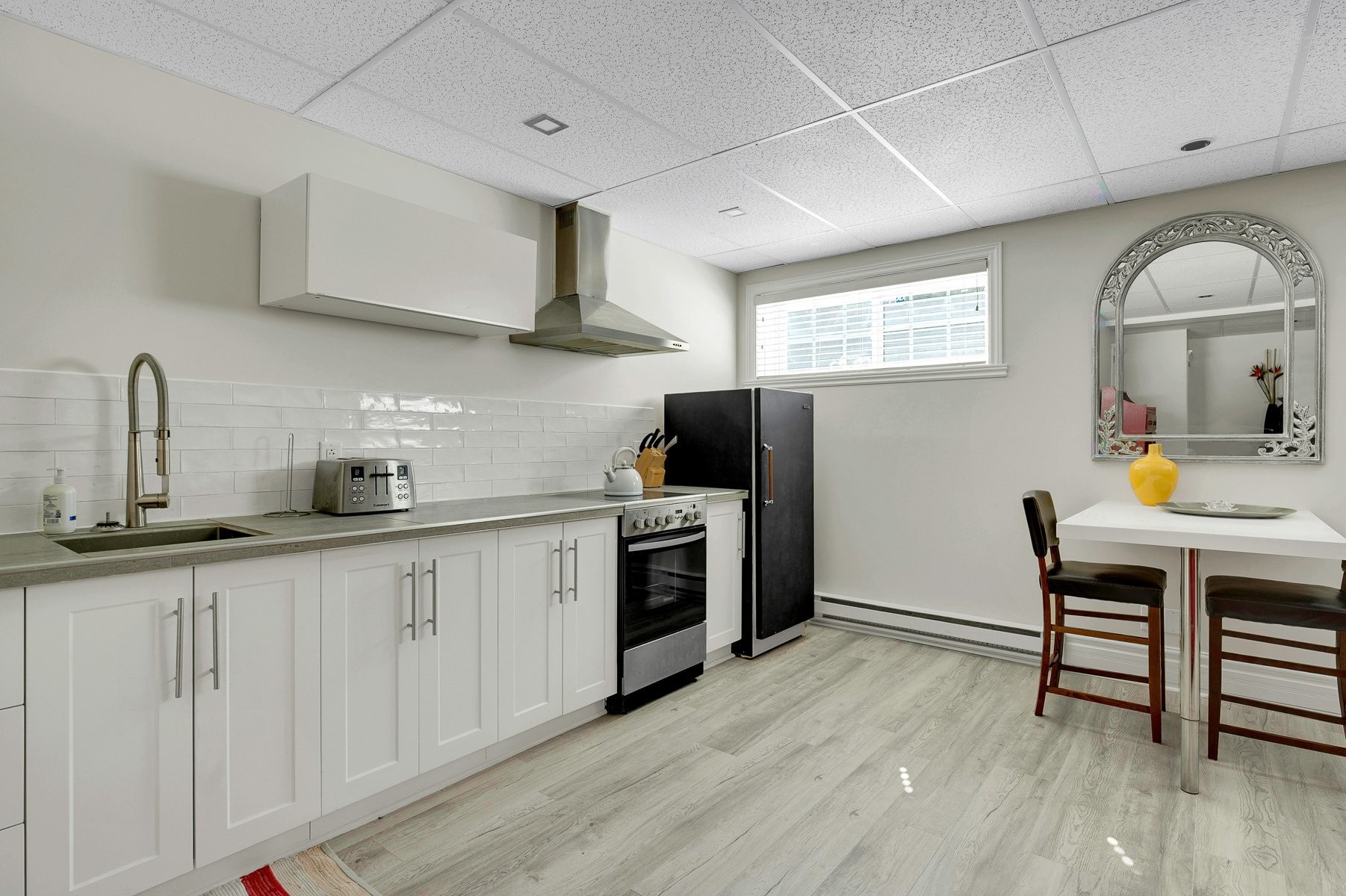 Cuisine - 167 Ch. Louis-Dufour, Saint-Sauveur, QC - Indoor