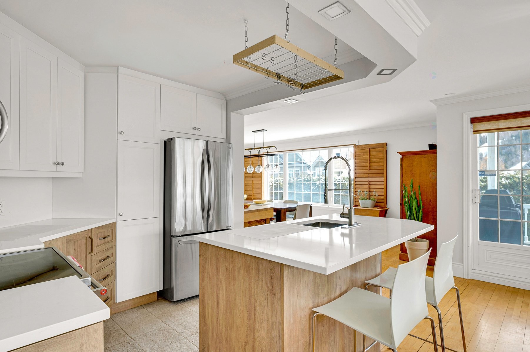 Cuisine - 167Z Ch. Louis-Dufour, Saint-Sauveur, QC - Indoor Photo Showing Kitchen