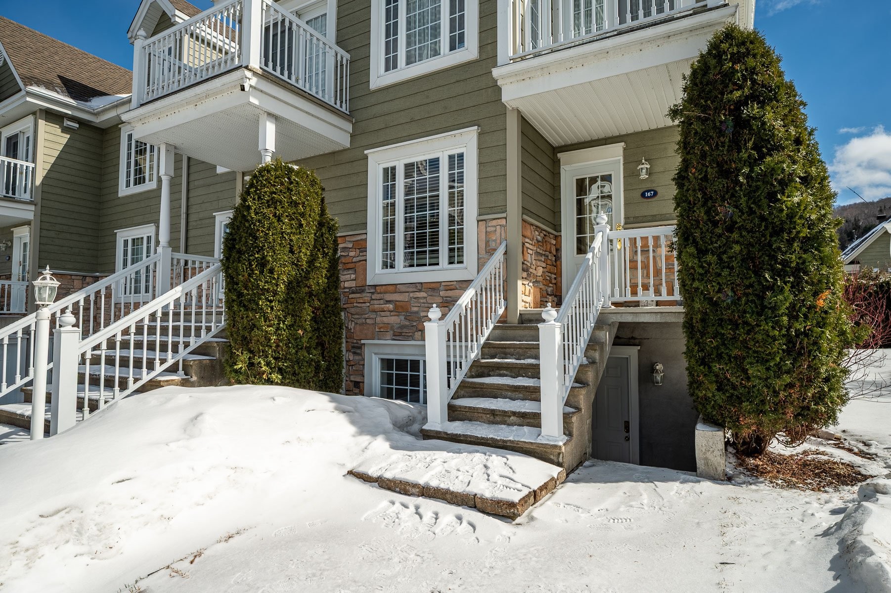 Façade - 167Z Ch. Louis-Dufour, Saint-Sauveur, QC - Outdoor With Facade