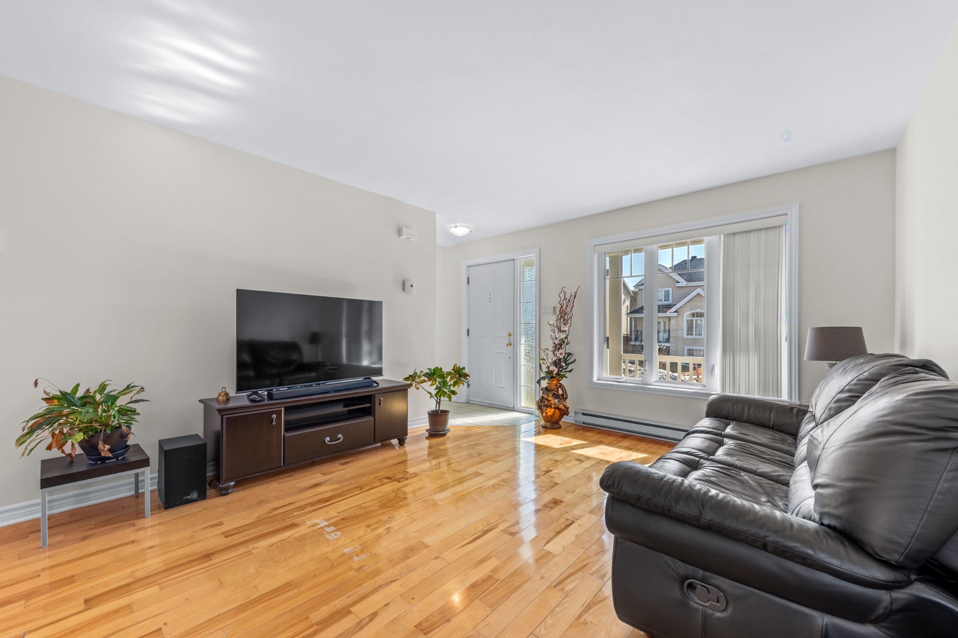 Salon - 457 Rue Du Mimosa, Saint-Amable, QC - Indoor Photo Showing Living Room