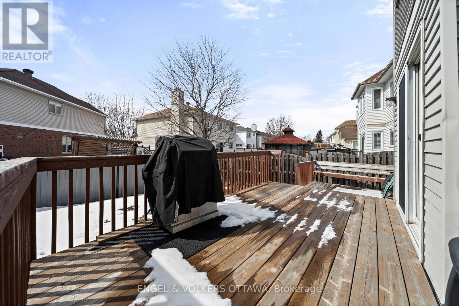 17 Hunterswood Crescent, Ottawa, ON - Outdoor With Deck Patio Veranda With Exterior