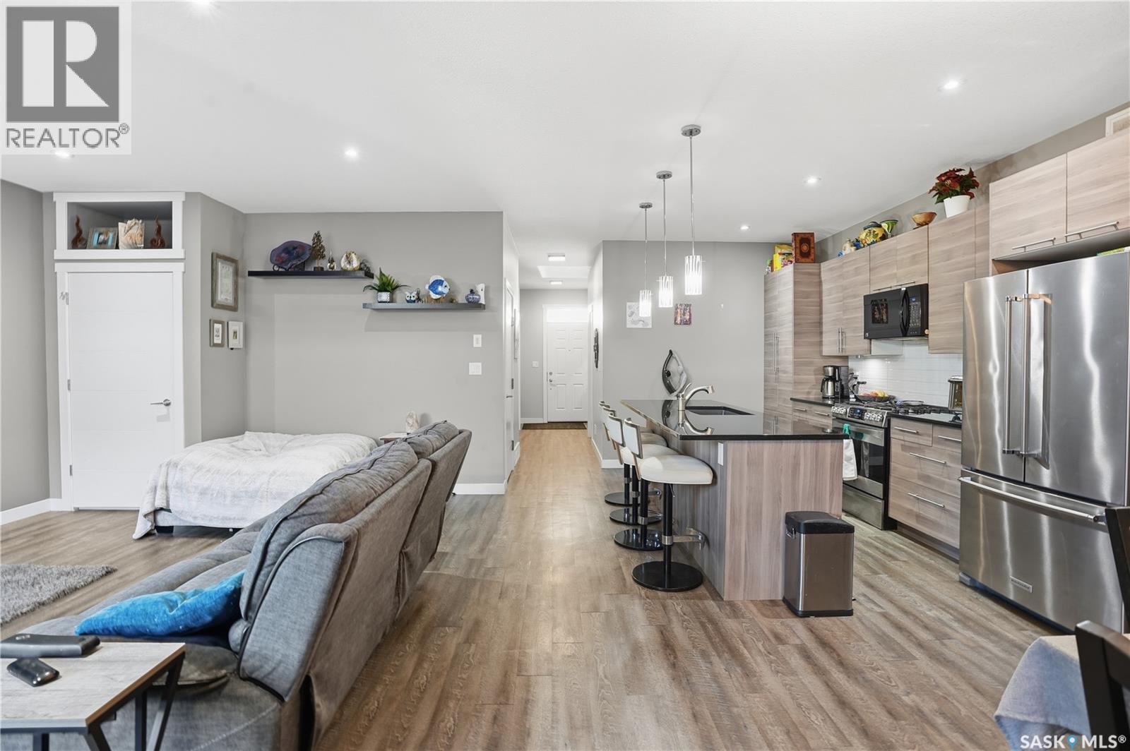 4202 Green Olive Way E, Regina, SK - Indoor Photo Showing Other Room