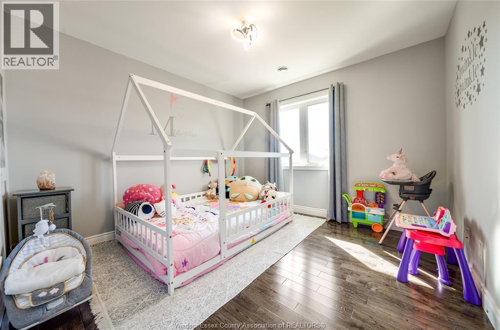 1380 Pascal Ave, Lakeshore, ON - Indoor Photo Showing Bedroom