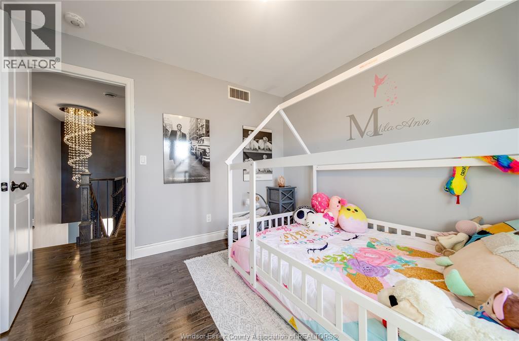 1380 Pascal Ave, Lakeshore, ON - Indoor Photo Showing Bedroom