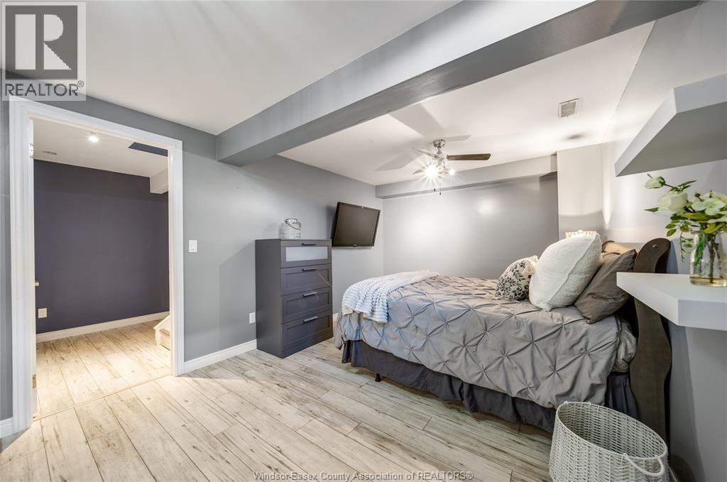 1380 Pascal Ave, Lakeshore, ON - Indoor Photo Showing Bedroom