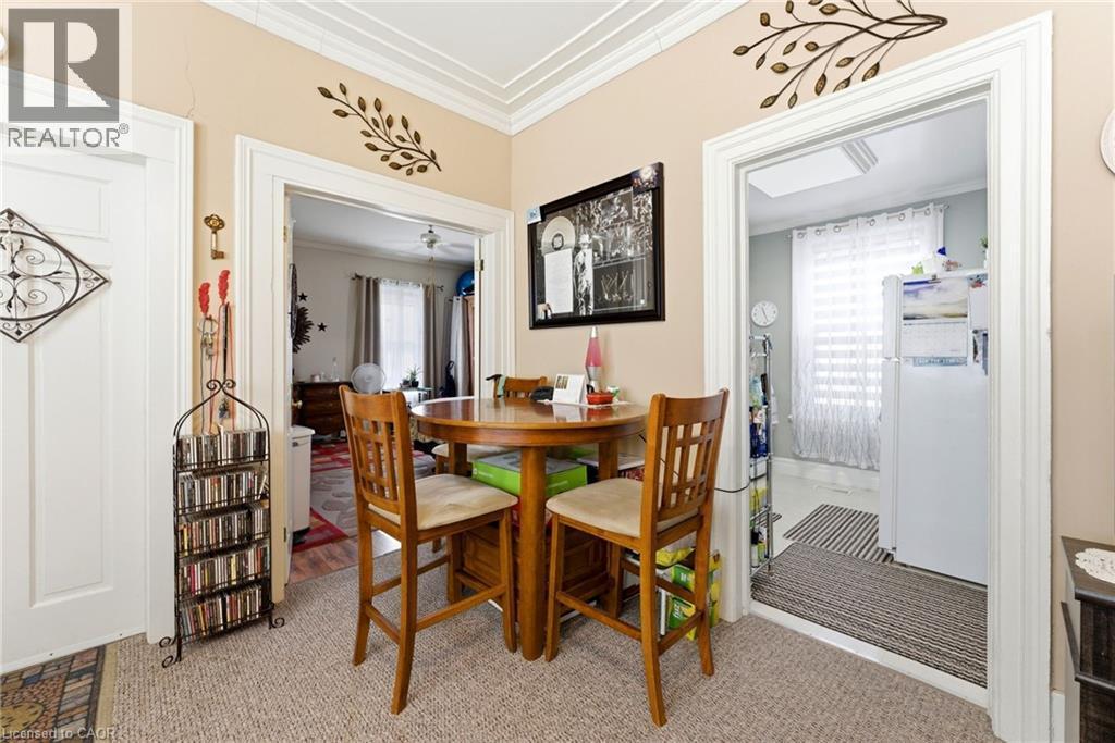 Unit B Living/Dining - 9 Willow Street, Paris, ON - Indoor Photo Showing Dining Room