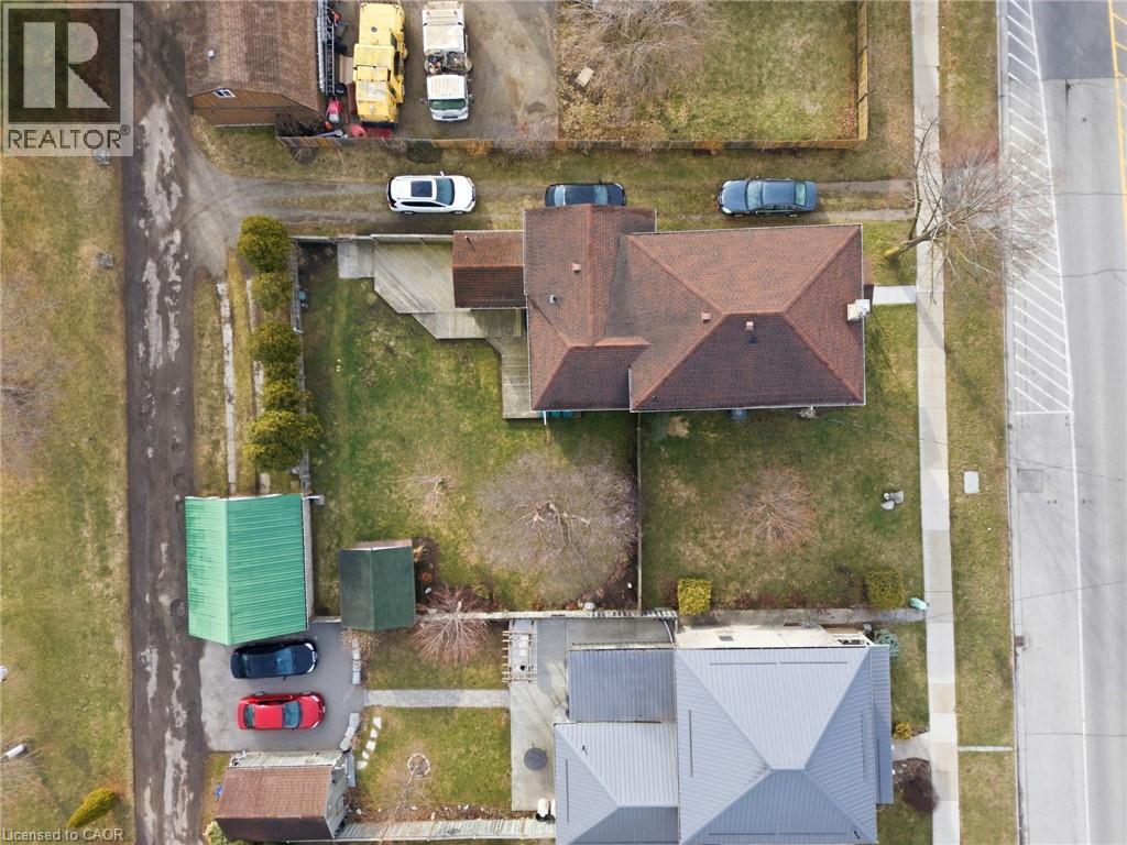 9 Willow Street, Paris, ON -