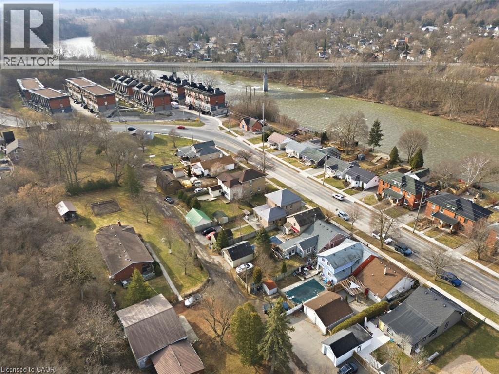 9 Willow Street, Paris, ON - With View