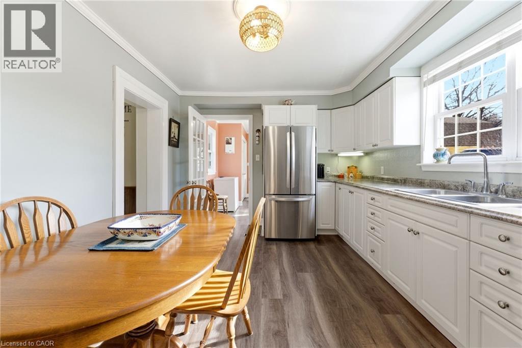Unit A Kitchen - 9 Willow Street, Paris, ON - Indoor
