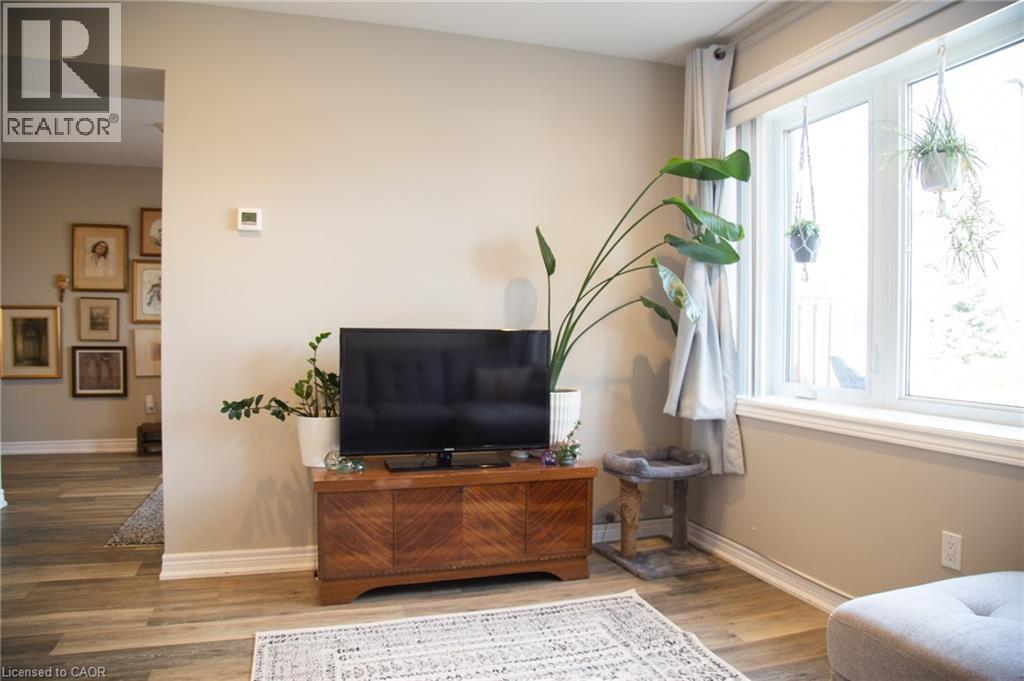 992 Windham Centre Road Unit# 4, Windham Centre, ON - Indoor Photo Showing Other Room