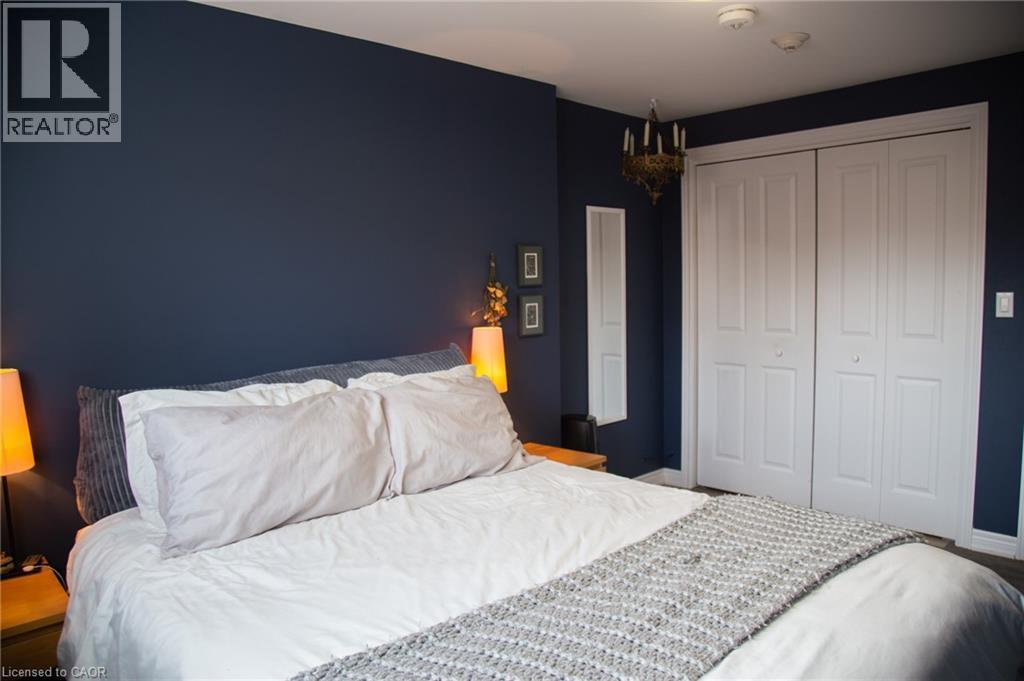 992 Windham Centre Road Unit# 4, Windham Centre, ON - Indoor Photo Showing Bedroom
