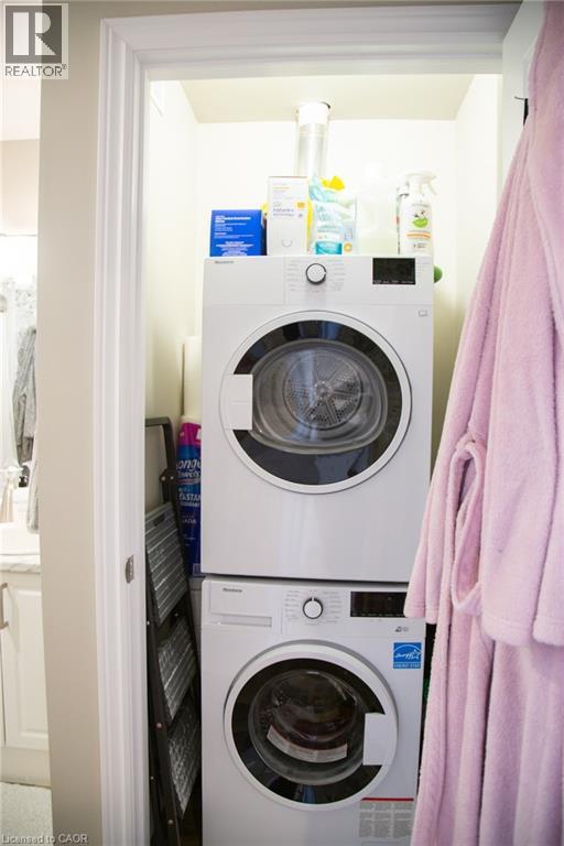 992 Windham Centre Road Unit# 4, Windham Centre, ON - Indoor Photo Showing Laundry Room