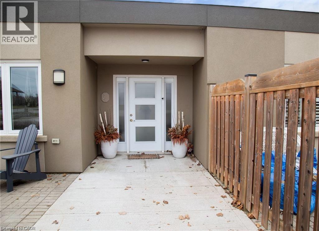 992 Windham Centre Road Unit# 4, Windham Centre, ON - Outdoor With Exterior