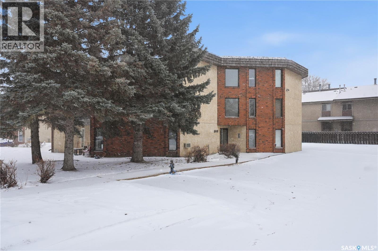 102 503 Tait Crescent, Saskatoon, SK - Outdoor