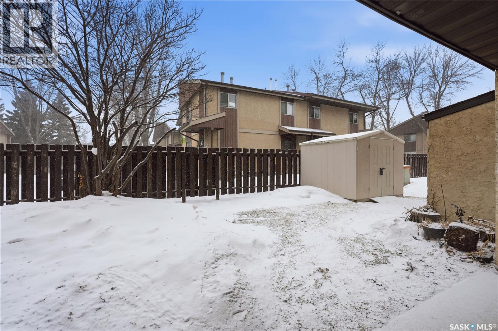 102 503 Tait Crescent, Saskatoon, SK - Outdoor