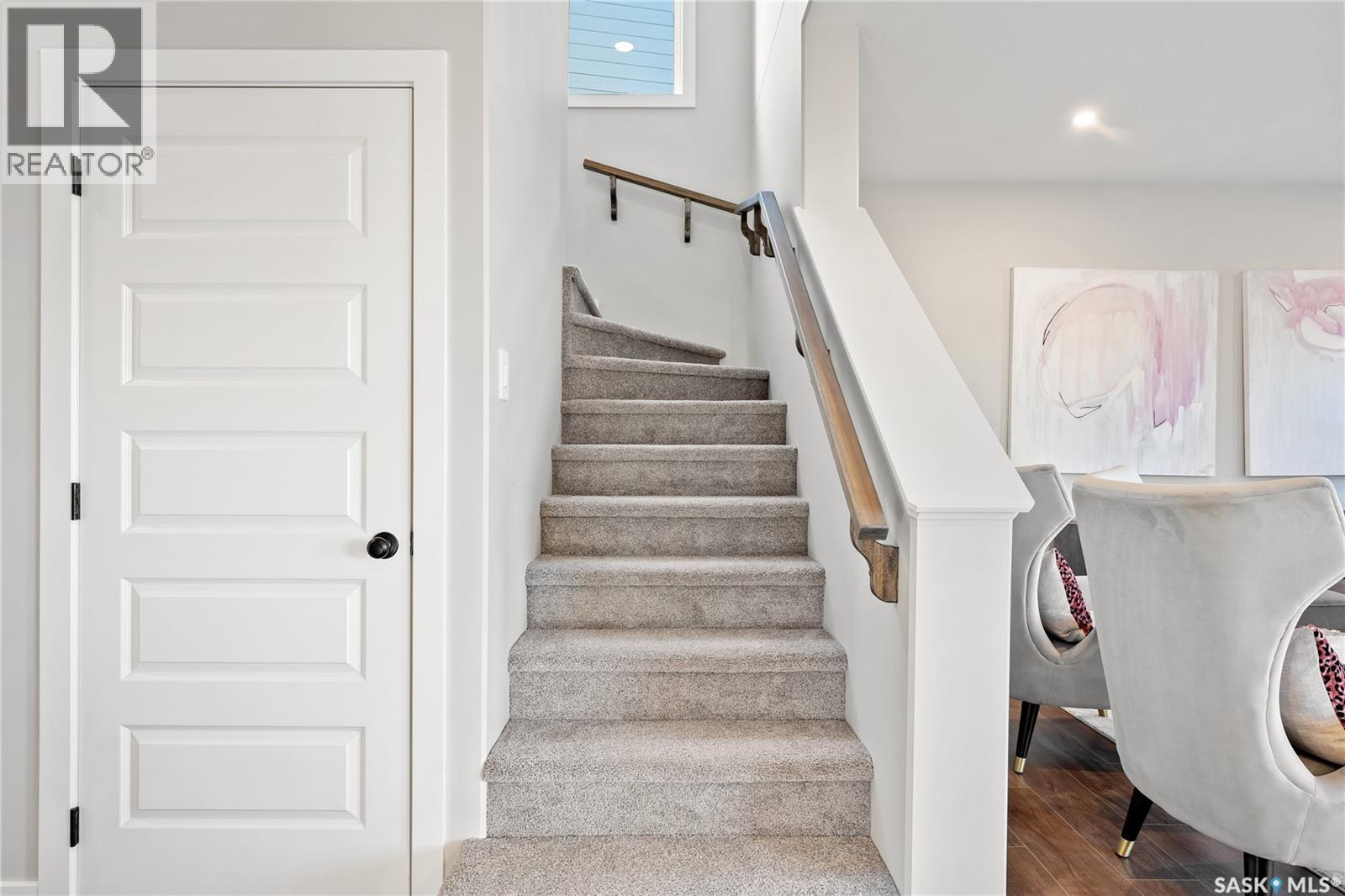 10 Vancouver Crescent, Pilot Butte, SK - Indoor Photo Showing Other Room