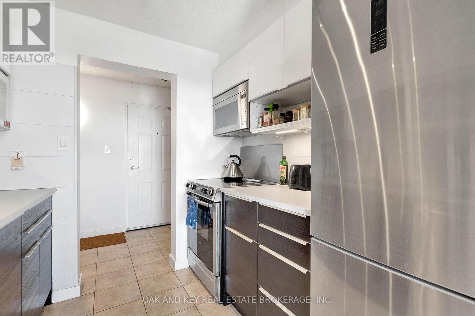 1805 - 323 Colborne Street, London East (East K), ON - Indoor Photo Showing Kitchen