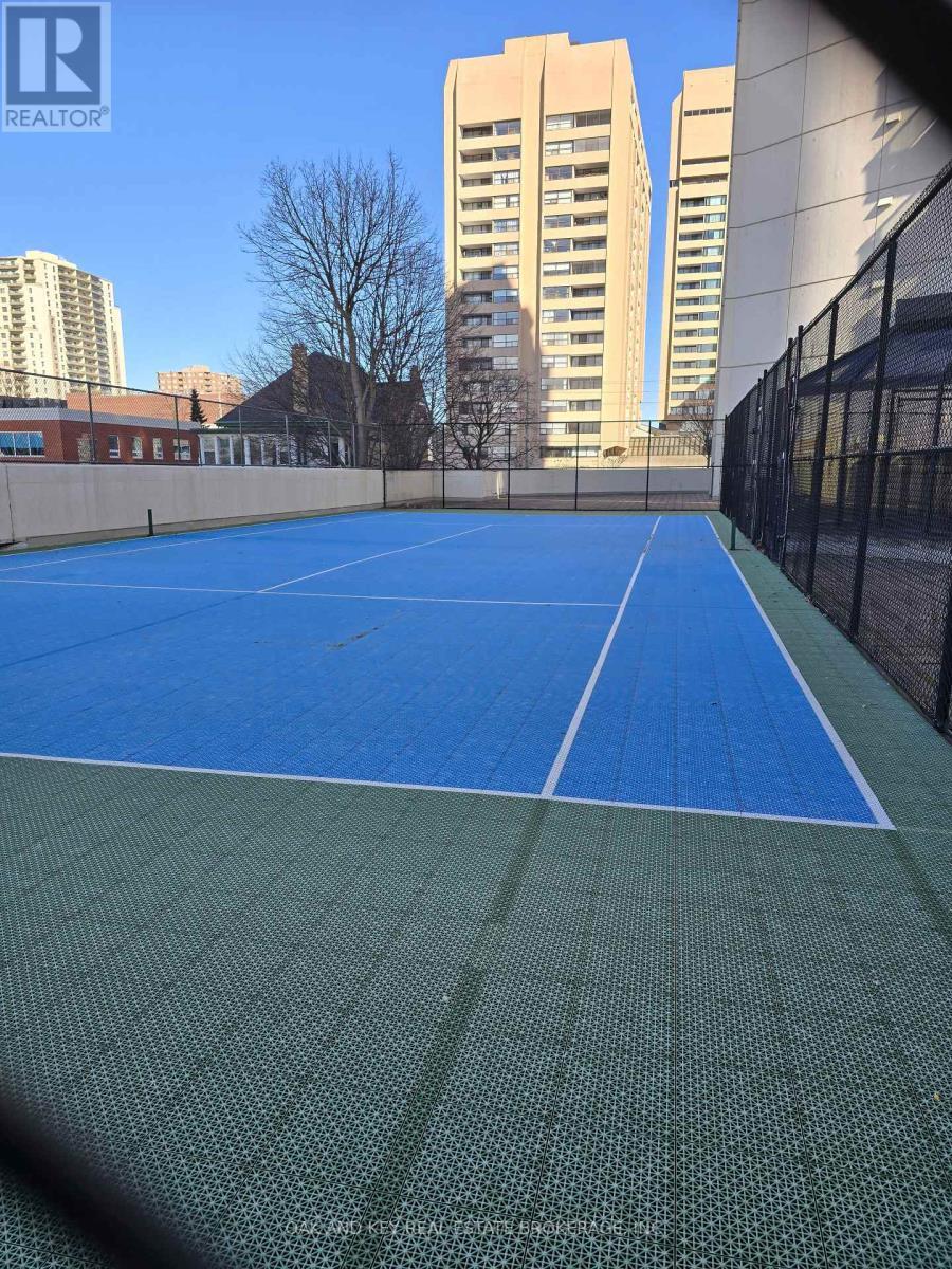 tennis court - 1805 - 323 Colborne Street, London East (East K), ON - Outdoor