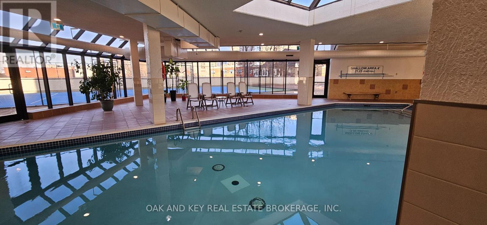 pool - 1805 - 323 Colborne Street, London East (East K), ON - Indoor Photo Showing Other Room