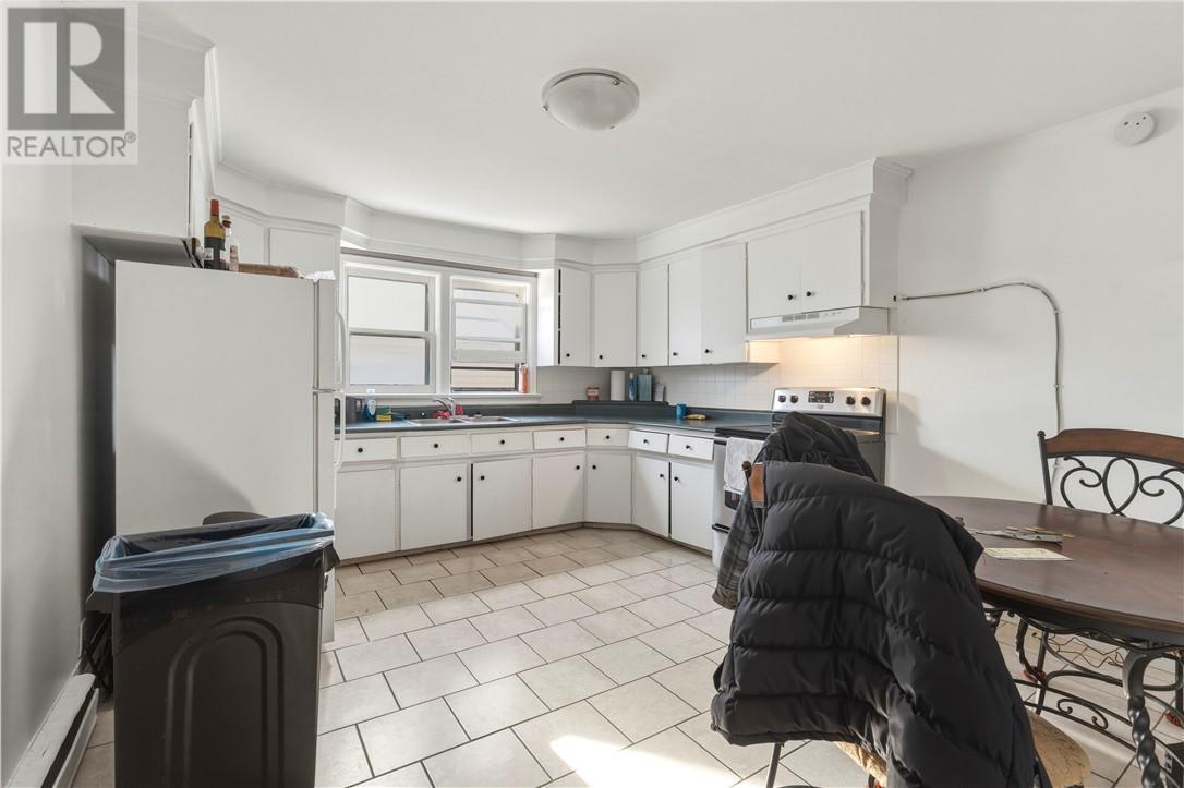 9 Second Avenue, Levack, ON - Indoor Photo Showing Kitchen