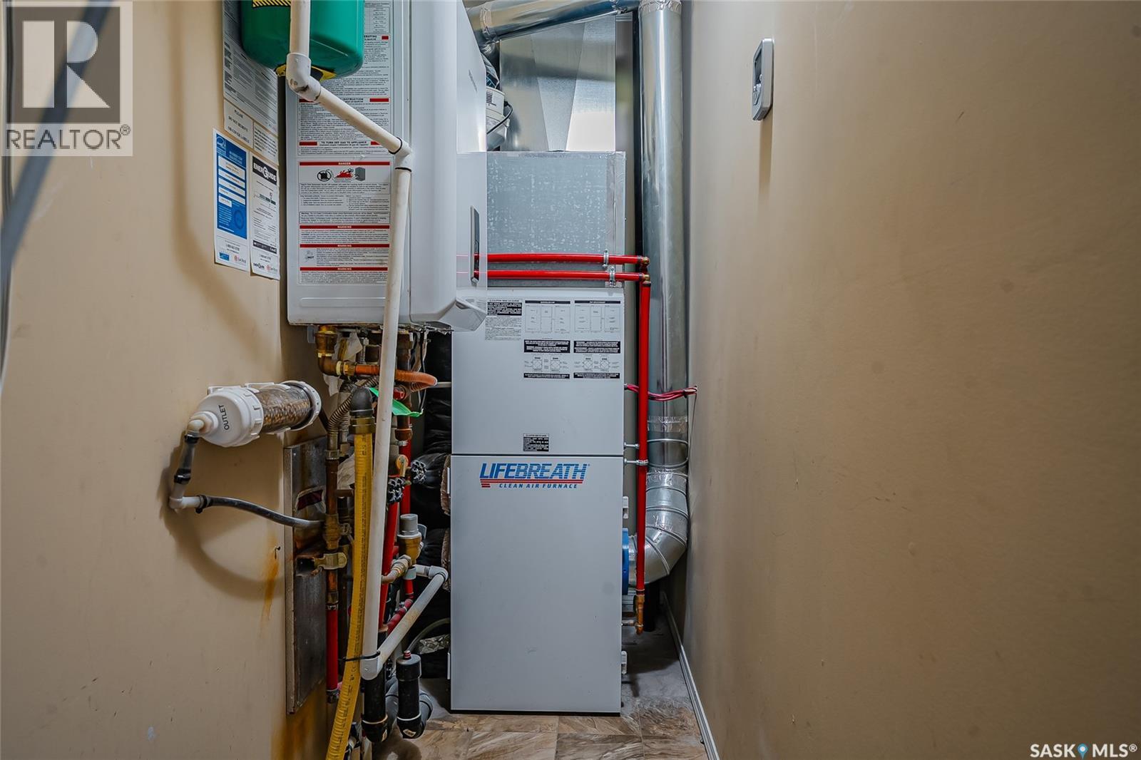 210 275 Pringle Lane, Saskatoon, SK - Indoor Photo Showing Basement