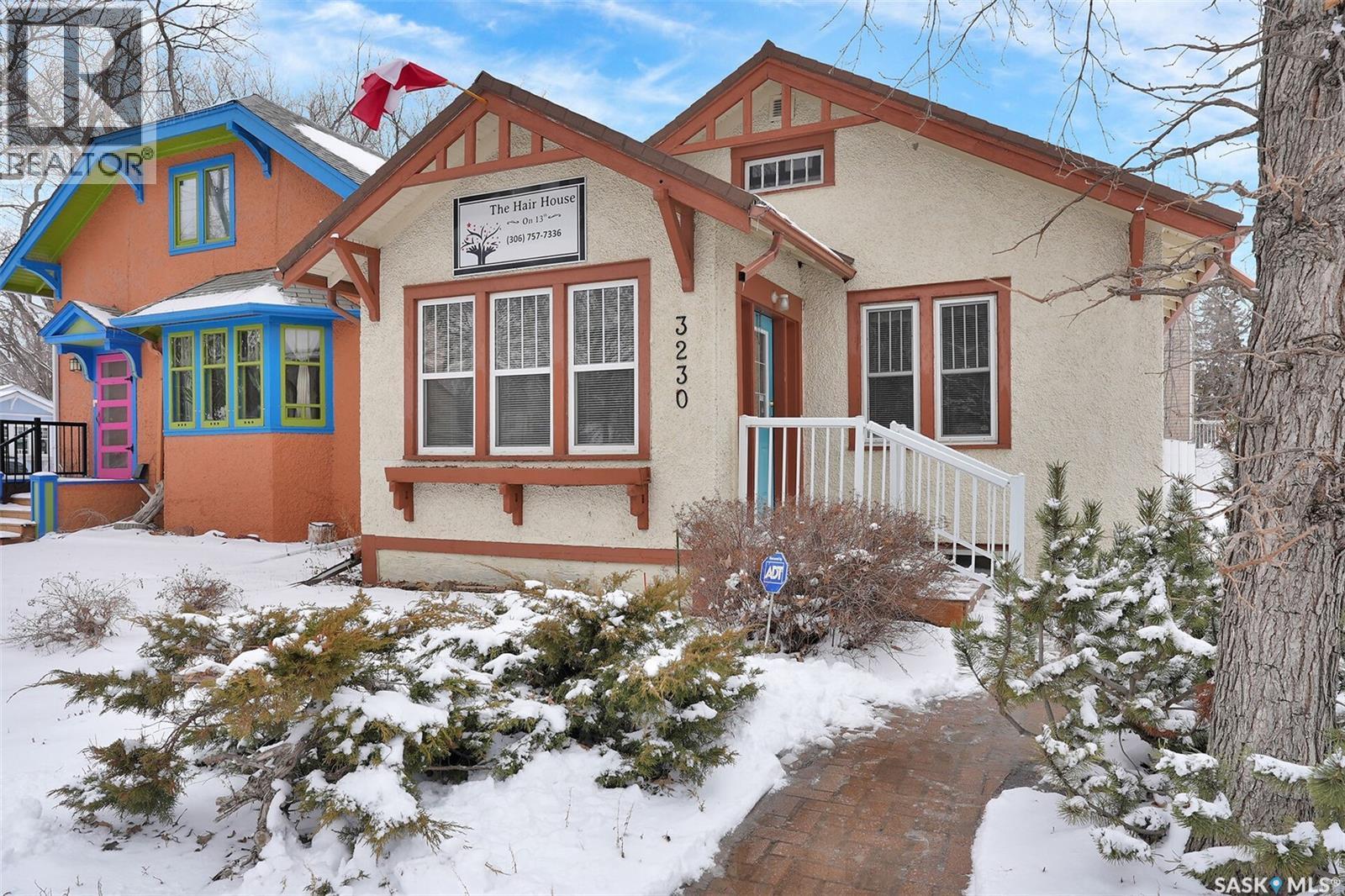 3230 13Th Avenue, Regina, SK - Outdoor