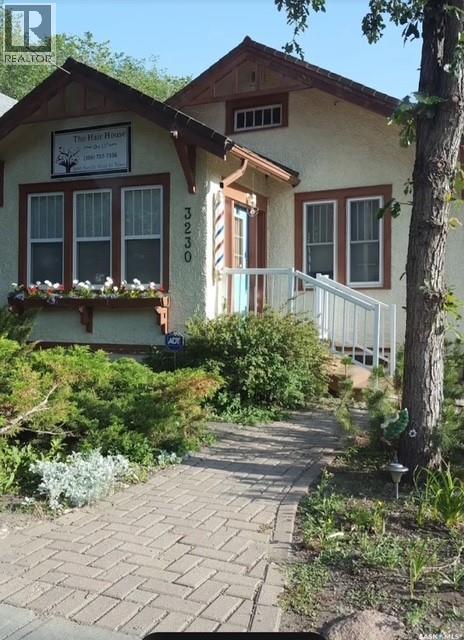 3230 13Th Avenue, Regina, SK - Outdoor