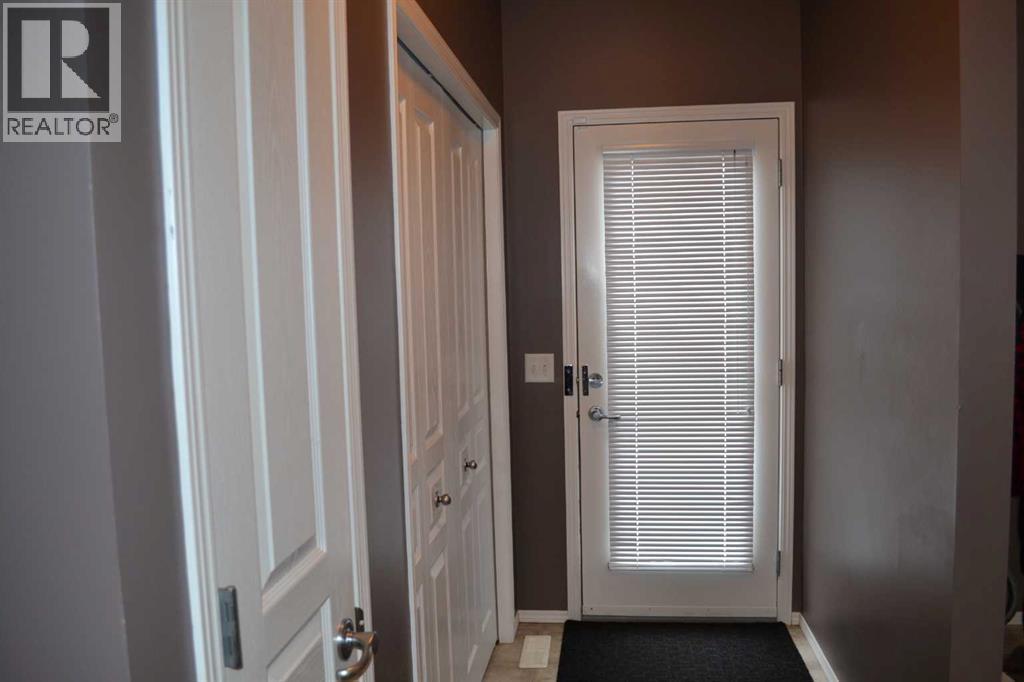 209 Lakeview Inlet, Chestermere, AB - Indoor Photo Showing Other Room