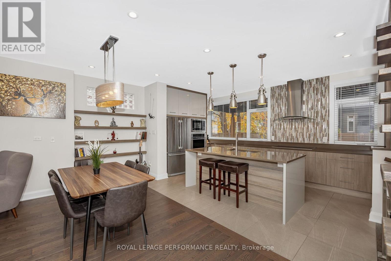 383 Princeton Avenue, Ottawa, ON - Indoor