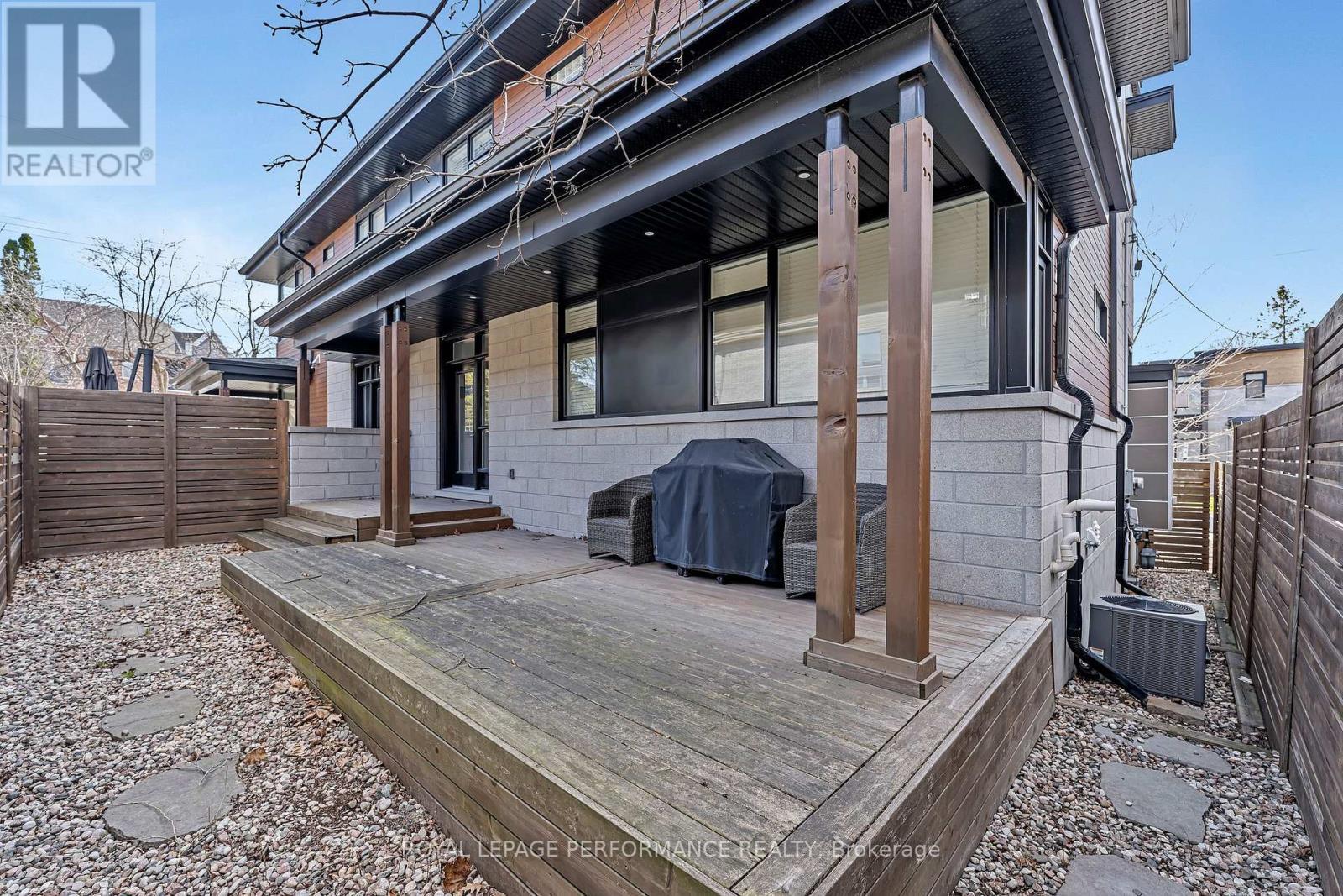 383 Princeton Avenue, Ottawa, ON - Outdoor