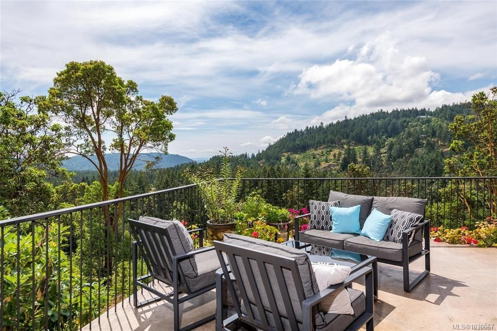 122 Jasper Rd, Salt Spring, BC