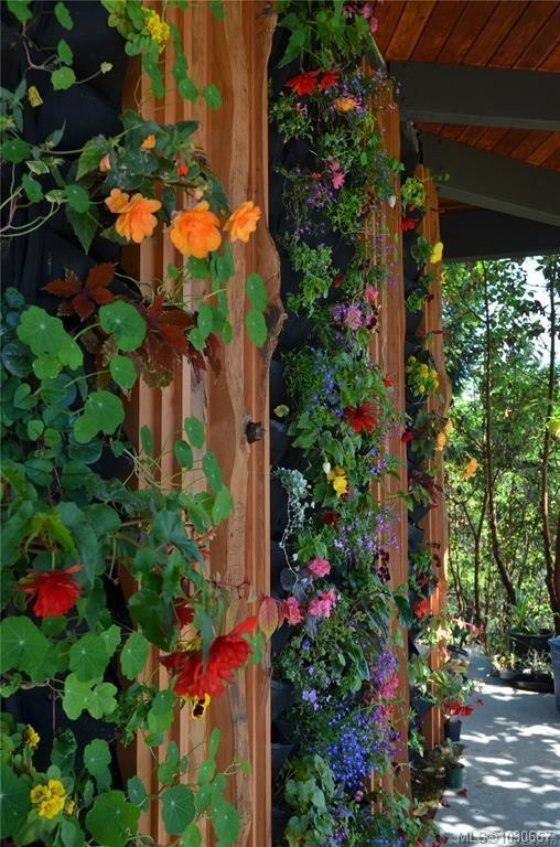 122 Jasper Rd, Salt Spring, BC