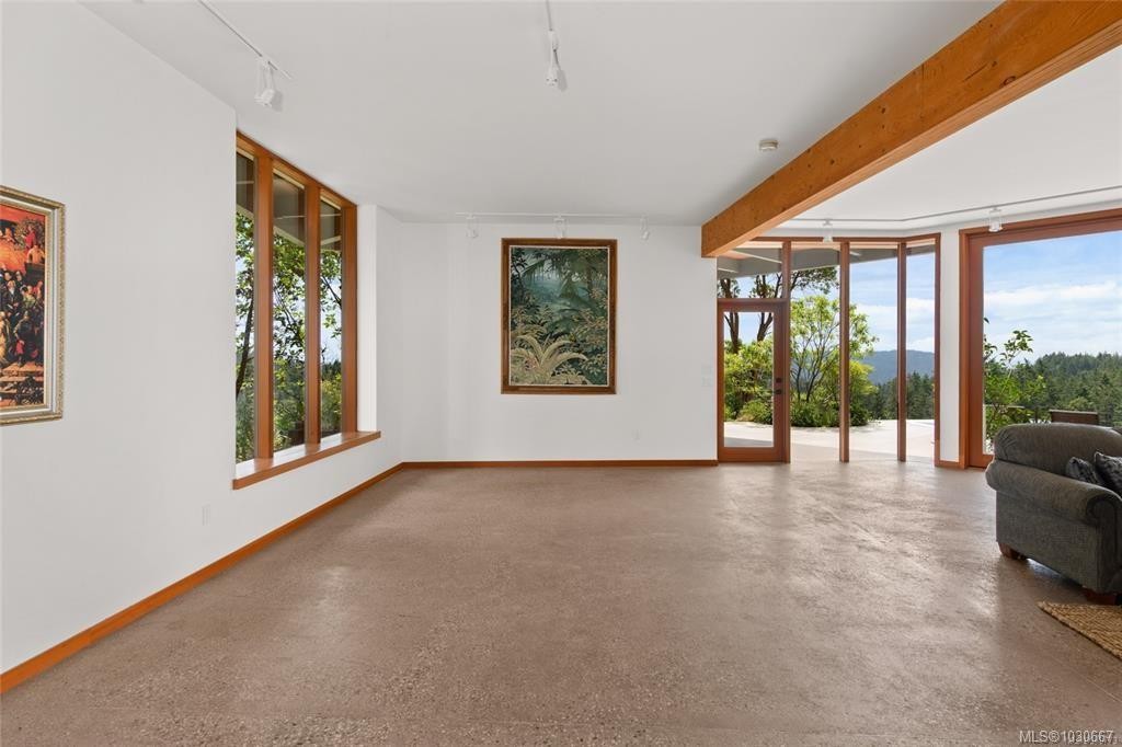 122 Jasper Rd, Salt Spring, BC