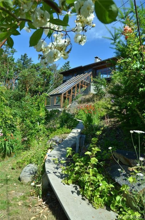 122 Jasper Rd, Salt Spring, BC