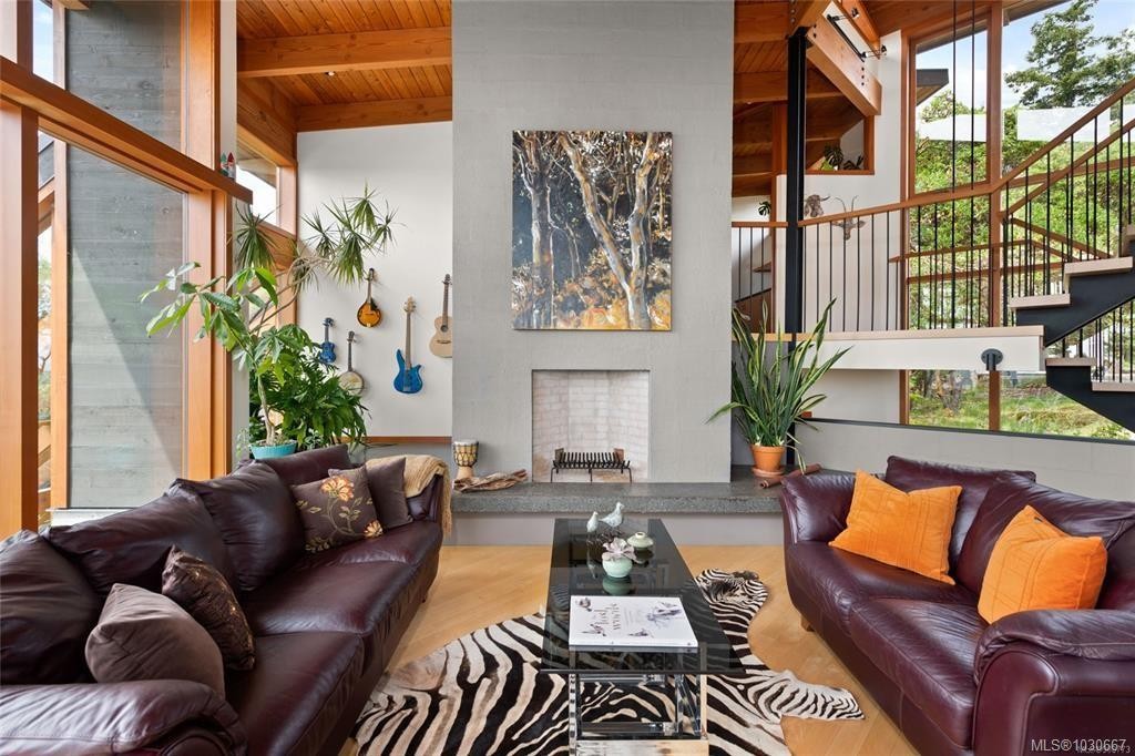 122 Jasper Rd, Salt Spring, BC