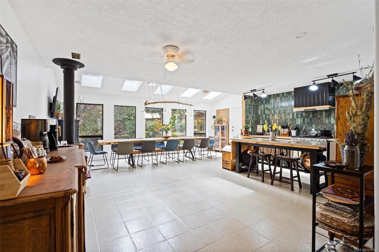 6907 Sellars Rd, Sooke, BC