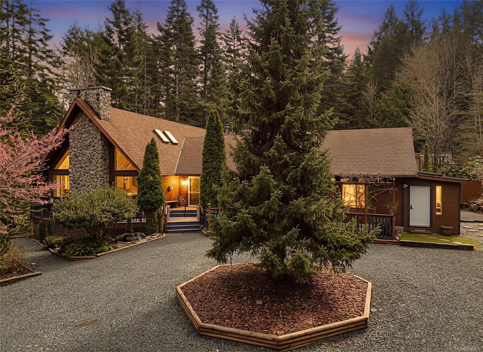 6907 Sellars Rd, Sooke, BC