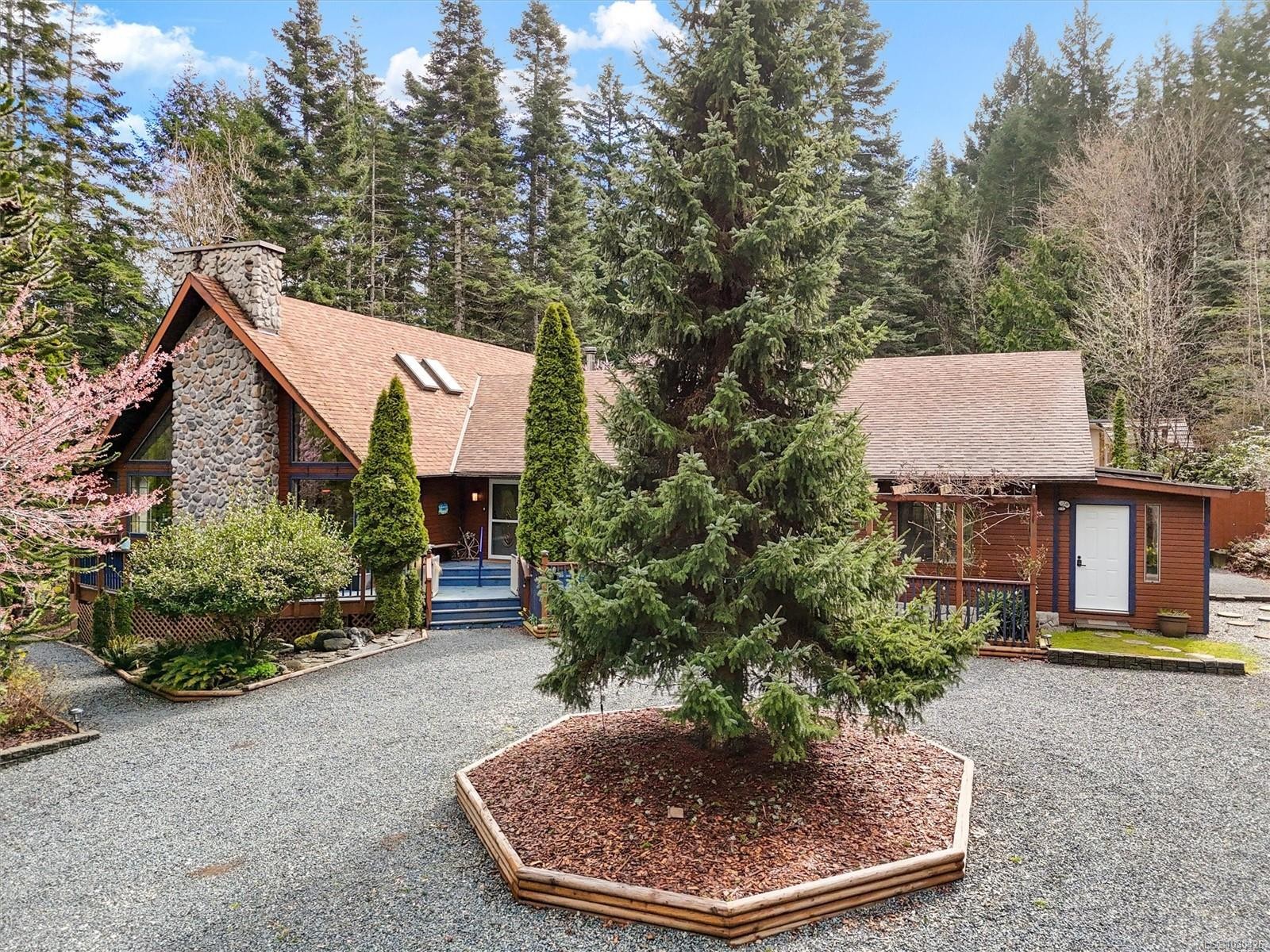 6907 Sellars Rd, Sooke, BC