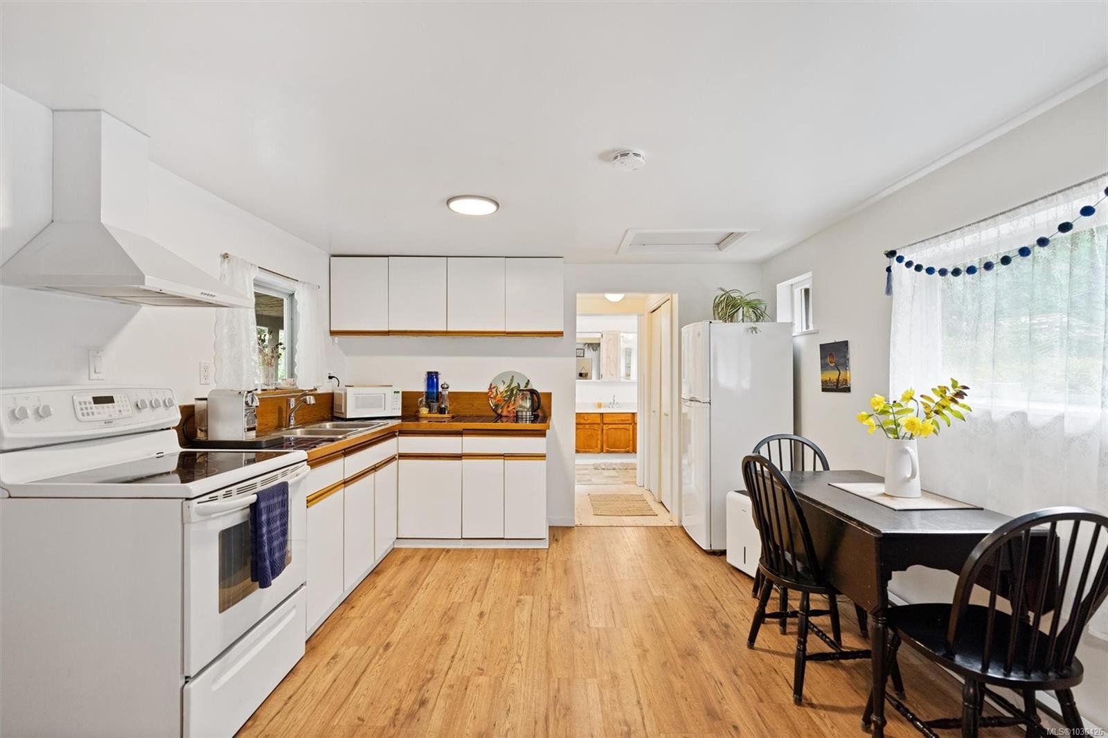 6907 Sellars Rd, Sooke, BC
