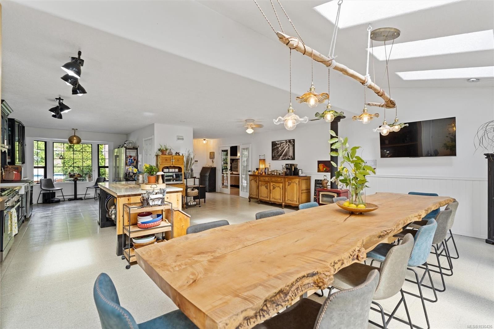 6907 Sellars Rd, Sooke, BC