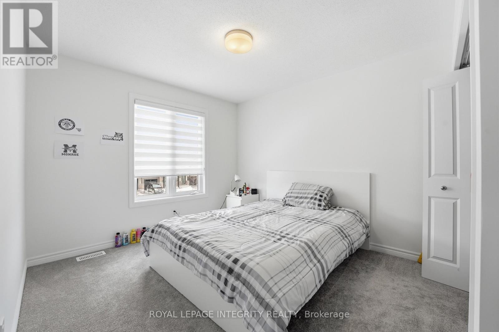 36 Jargeau Road, Ottawa, ON - Indoor Photo Showing Bedroom