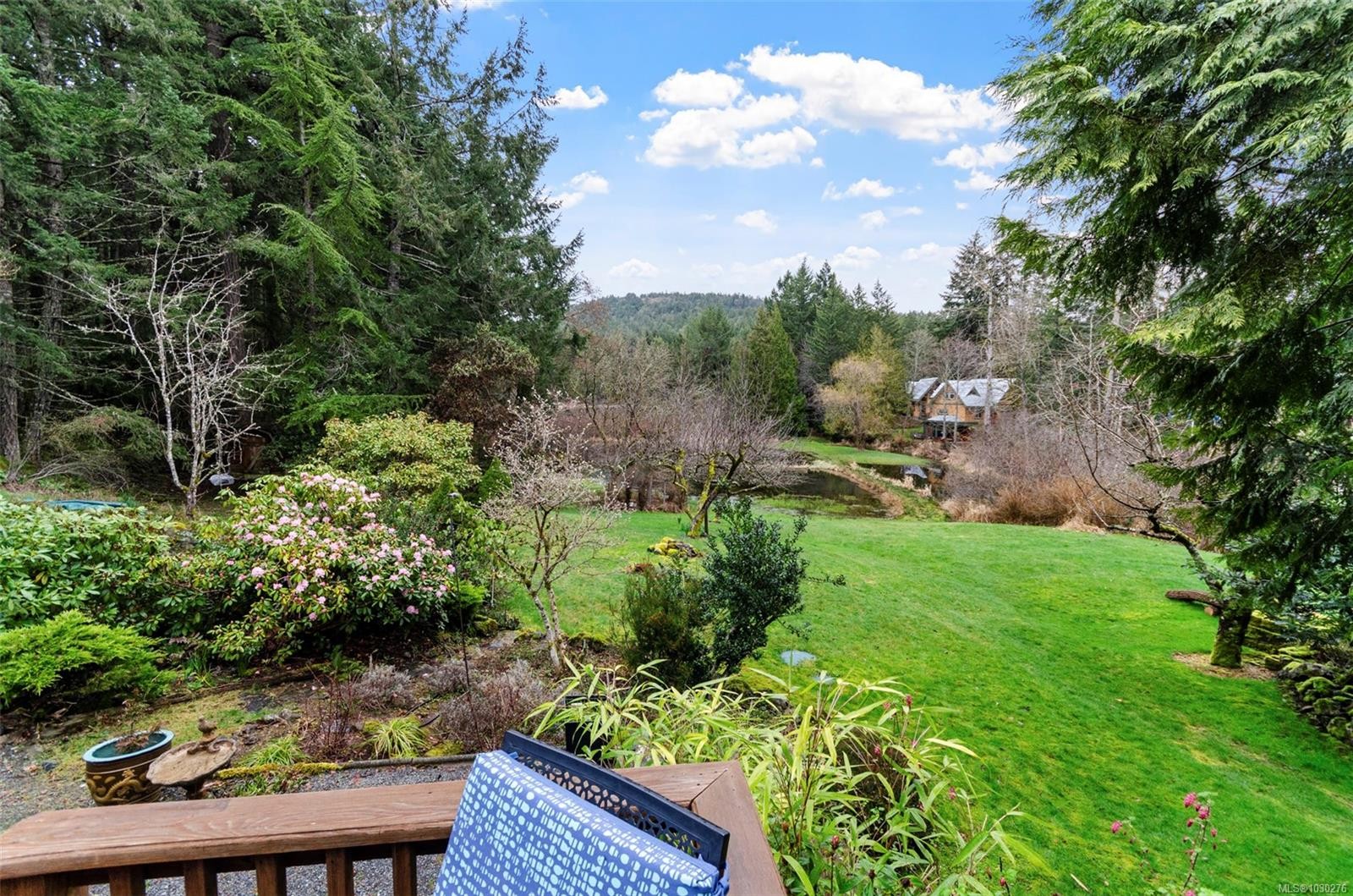 5230 Munn Rd, Highlands, BC