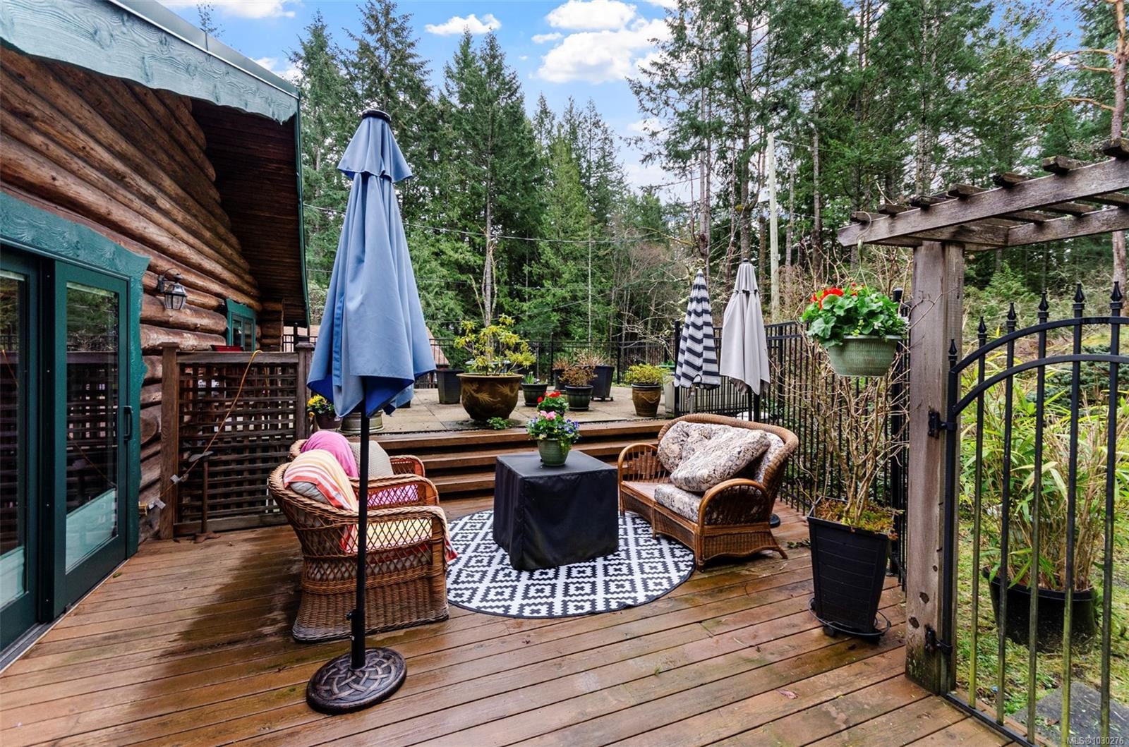 5230 Munn Rd, Highlands, BC
