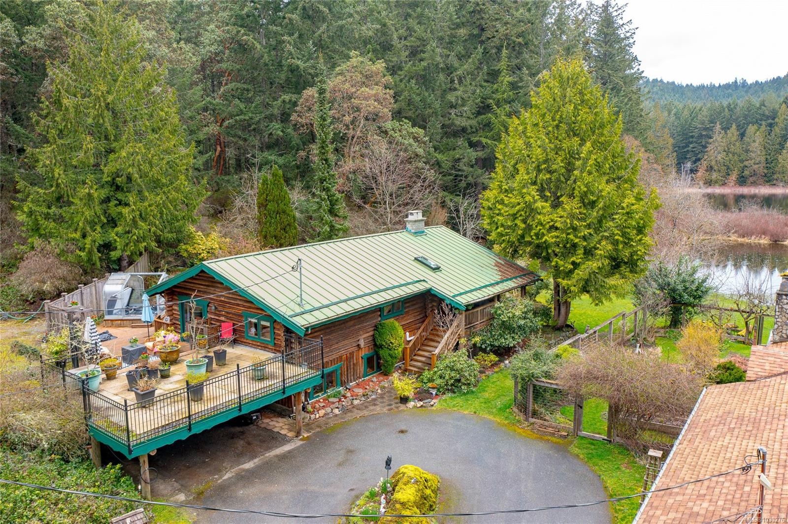 5230 Munn Rd, Highlands, BC