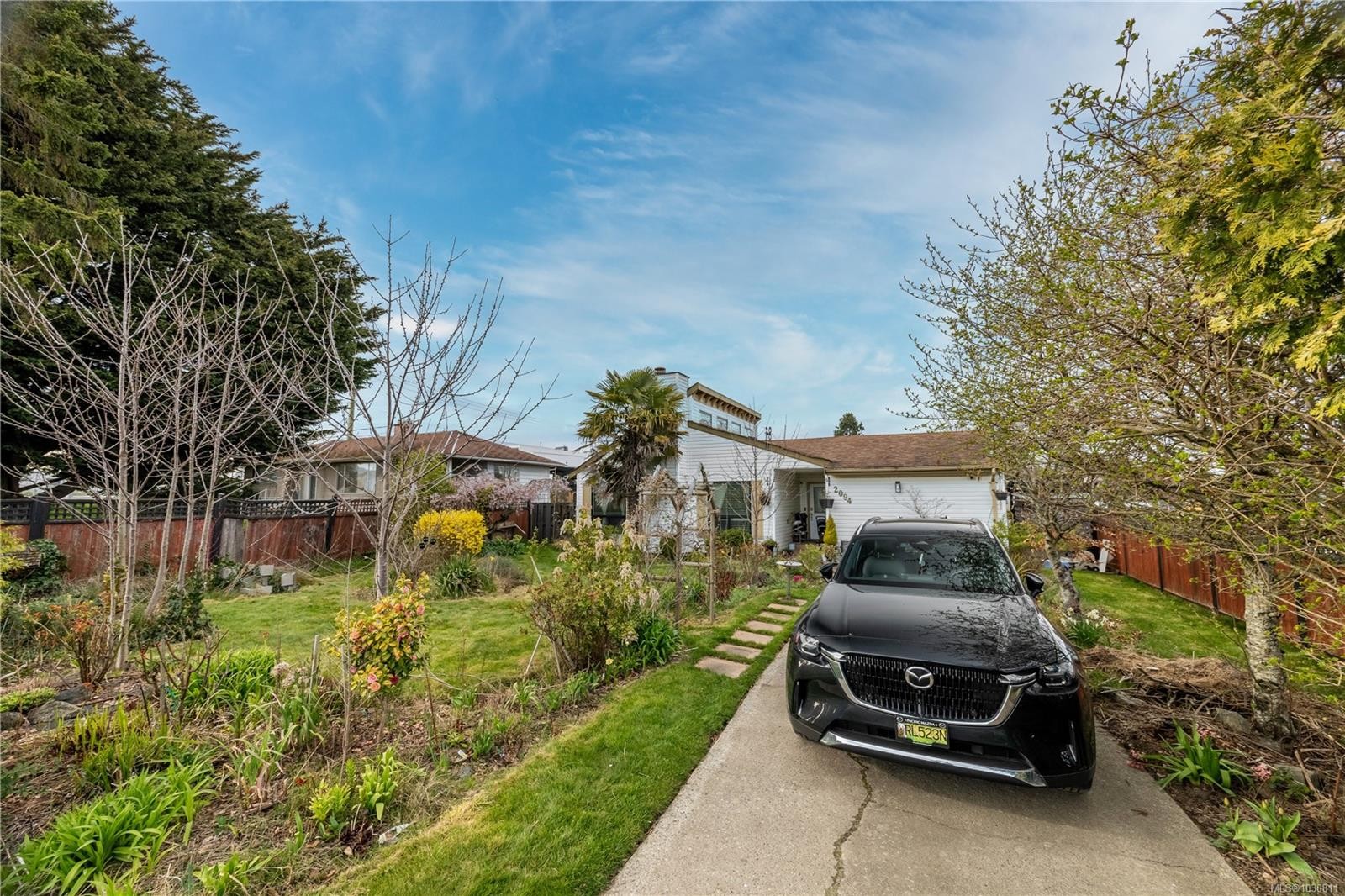 2094 Beacon Ave, Sidney, BC