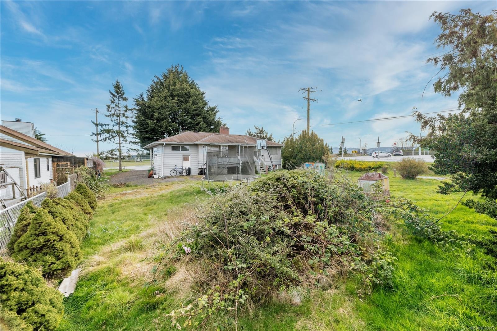 2090 Beacon Ave West, Sidney, BC