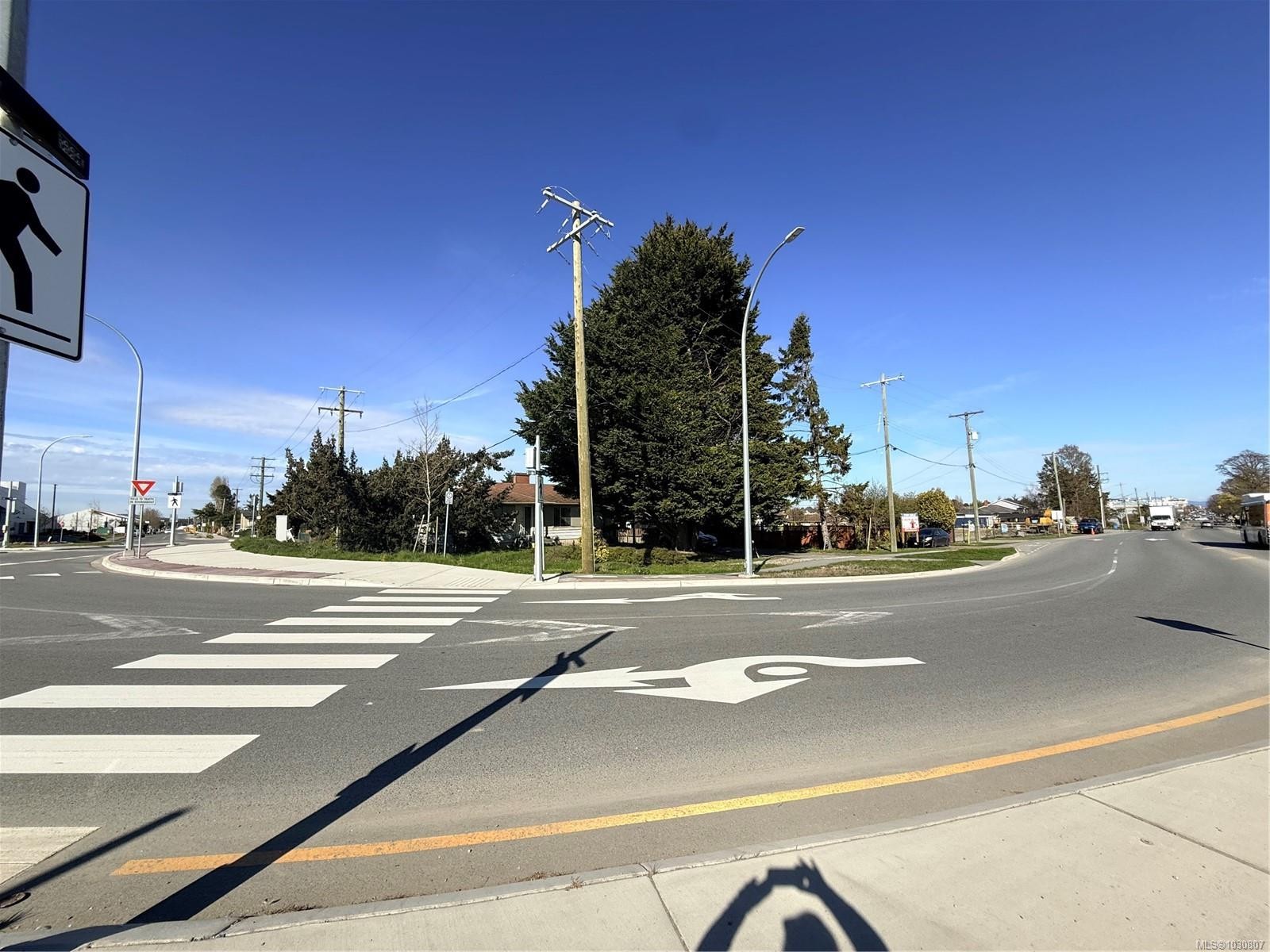 2095 Jahn Pl, Sidney, BC