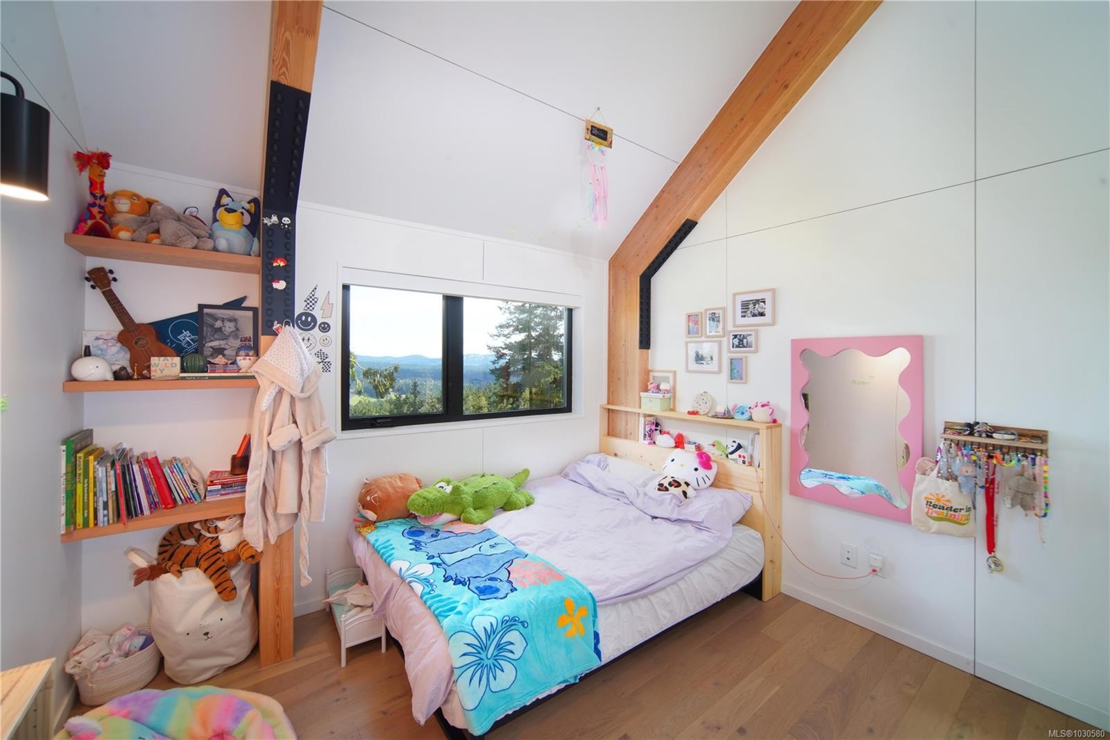 128 Spring Gold Way, Salt Spring, BC