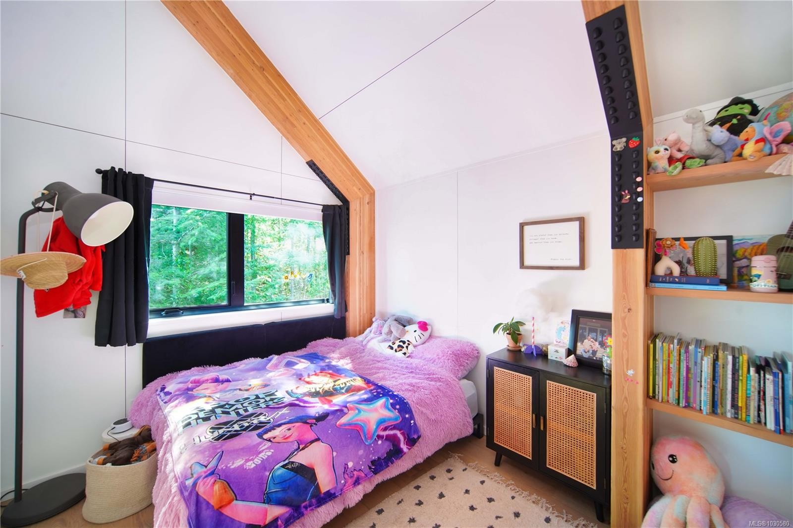 128 Spring Gold Way, Salt Spring, BC